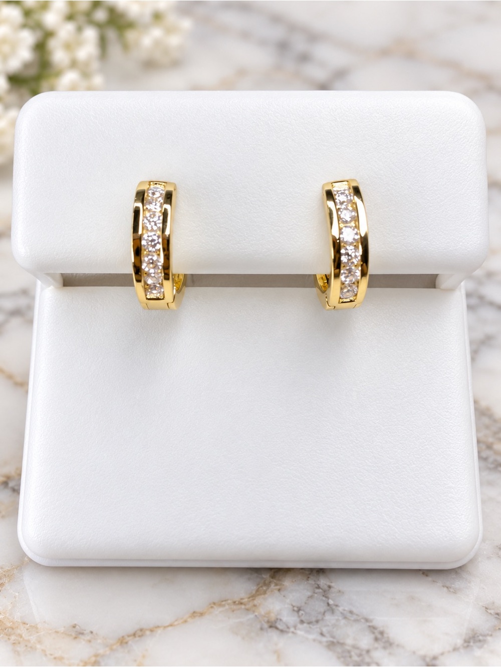 925 Sterling Silver Moissanite Huggie Hoop Earrings 0.31 CTW D VVS NWT